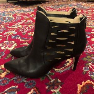 Adrienne Vittadini Black Bootie